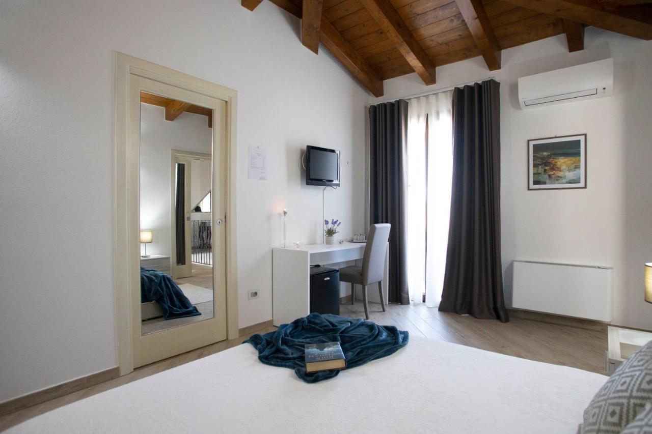 Irilor Luxury B&B Valledoria  Exterior photo