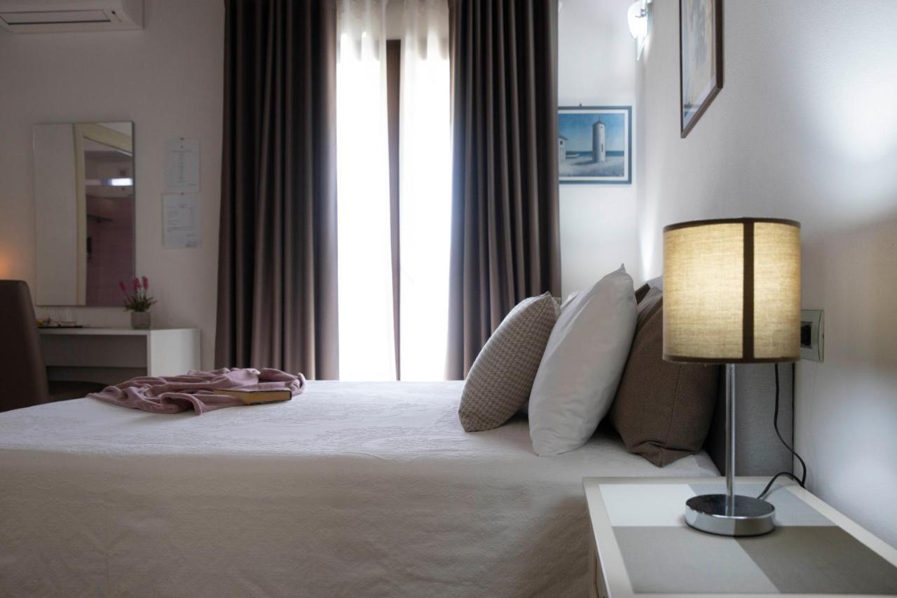 Irilor Luxury B&B Valledoria  Exterior photo