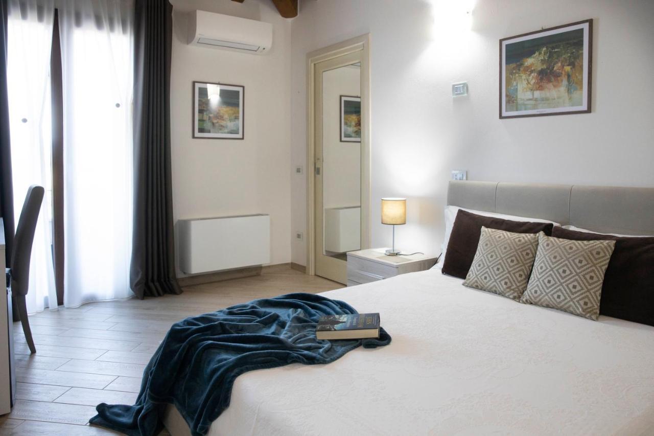 Irilor Luxury B&B Valledoria  Exterior photo